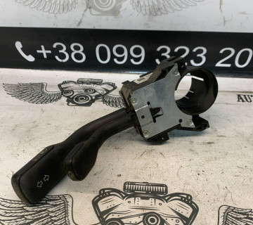 Перемикач підрульовий 4D0953513D поворотів світла Audi A4 B5
