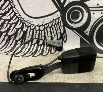 Замок безпеки передній правий citroen c3 picasso 6164881