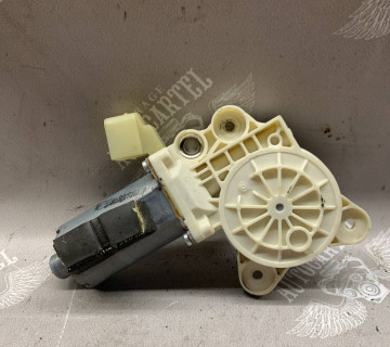 Моторчик скла лівий передній mercedes cls w219 0130821433