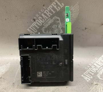 Блок управління склопідйомниками передній правий Volkswagen Golf 6 3c0959792b
