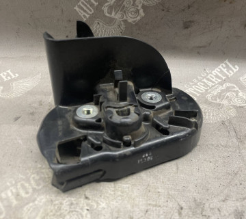 Замок дверей боковой левой механический VOLKSWAGEN TRANSPORTER T5 7h0843603