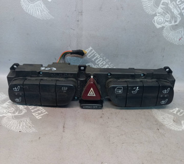 Блок кнопок аварійка/комфорту Mercedes C-class (W203) 2000-2007 2038215458