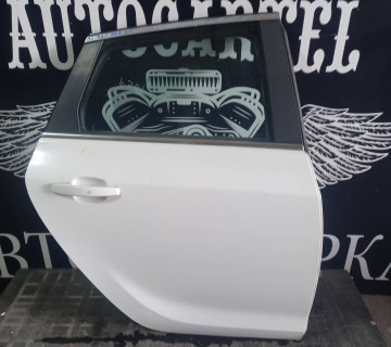Дверка права задня Opel Astra J,хетч,2012,21500718