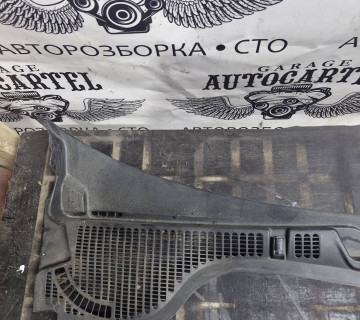1z1819415f Декоративна накладка під лобове скло жабо Octavia A5 2008 – 2013