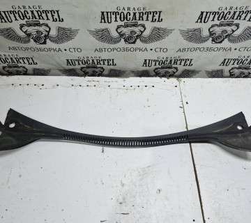 1p0853185a Декоративна накладка під лобове скло жабо Seat Leon 2005-2012