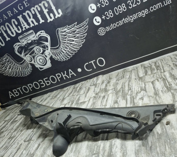 a2118300913 Декоративна накладка під лобове скло жабо Mercedes E W211 2003-2009