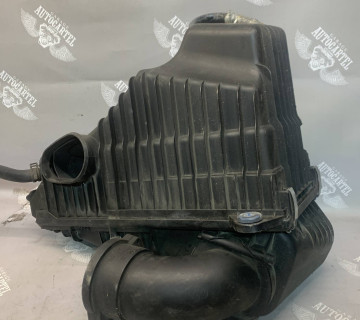 7l0129607 Корпус повітряного фільтра Touareg 1 2002—2010 2.5