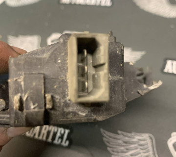4e0827505c, Замок кришки багажника Volkswagen Passat B6 (седан) 2005-2010 3pin