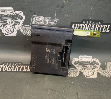 Блок керування склопідйомника RENAULT MEGANE 3 965368-104