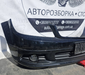 21717642 Бампер передній Mercedes C W204 2007—2014 дефект