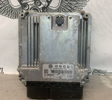 Блок керування двигуном Volkswagen PASSAT B6 03h906032dq