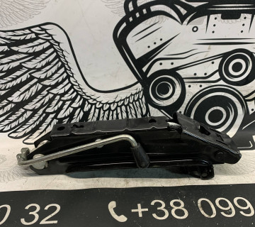 Автомобільний домкрат Skoda Octavia A5 1k0011031s