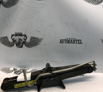 Домкрат Renault Scenic 2 (2003-2009) 8200714908
