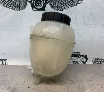 Розширювальний бачок Mercedes glc w253 w205 a2225000549