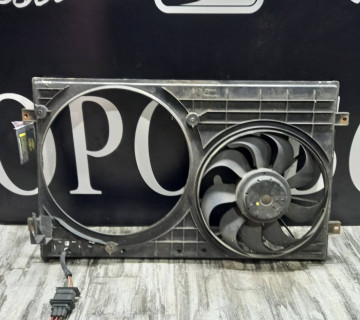 Диффузор вентиляторів охолодження Volkswagen Golf 4 1J0121207T/2