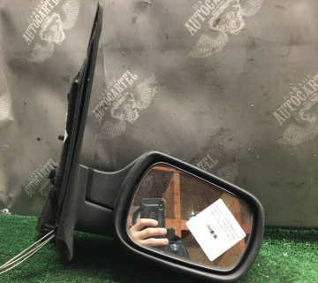 Дзеркало праве механічне FORD FIESTA 2001-2008 2s6117682as 21112812