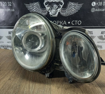 Фара передня права Mercedes W211 2006-2009 рр.(дефект) 15436000