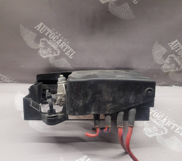 Коробка клемма 13302307 1.7 CDT Опель Астра Opel Astra J 2010-2015