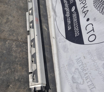 Бокова накладка на поріг права Volvo S60 (1) 2000-2009 21698804