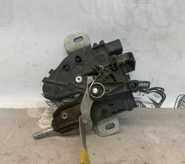 Замок капота Ford Transit 16700af