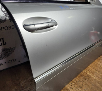 Дверка передня права Mercedes-Benz w211 eclass 2003-2009 w25r11