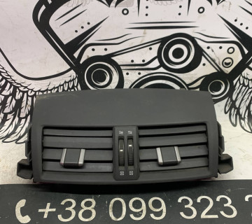 Дефлектор повітряний TOYOTA RAV4 55670-42050