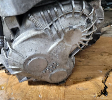 МКПП (механічна коробка перемикання передач) 2.0 DCI Opel Insignia 2008-2013 55562115