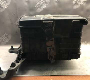 1k0915333h Площадка під АКБ комплектна Skoda Octavia A5 1K0915333H 21953552