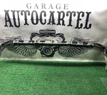 Кронштейн заднього бампера центральний VW Passat B6 3c9807863