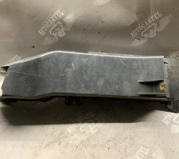 повітропровід гальмівного диска правий BMW 7 (E65, E66) 51717153784