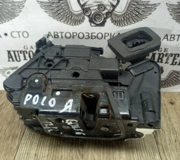 Замок дверки передньої правої Volkswagen Golf 6 (2008-2013) 7пінів 5K1837016