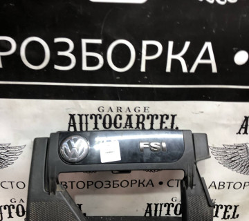 Кришка двигуна 2.0FSI GOLF 5 JETTA PASSAT B6 TOURAN 06F103925 06F103925B