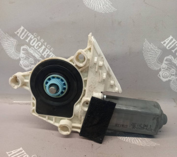 3c0959704d Моторчик склопідйомника правий задній Seat ALTEA 2004 - 2015