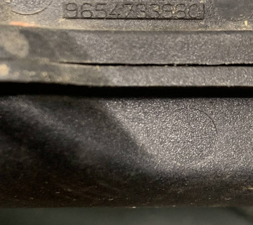 Горловина маслозаливна Fiat Scudo Peugeot Expert 2,0 hdi 9654733980
