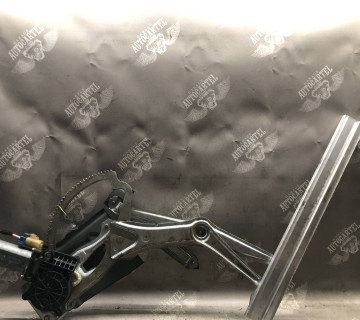 990408- 100 склопідйомник правий перед Mercedes ML W163