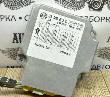 Блок керування Airbag VW Touran 1T0909605C