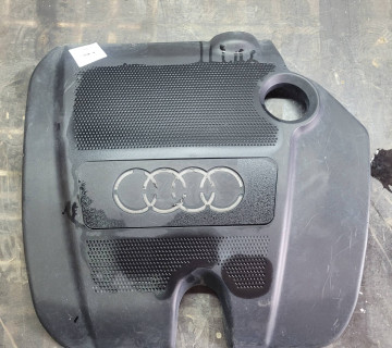 Кришка мотора для Audi A4 B7 2.0 tdi 03G103925AS