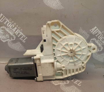 8k0959802a Моторчик склопідйомника правий передній Skoda Superb 2 2008-2015