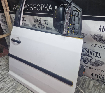 Дверка передня права Volkswagen Caddy 2004 - 2016 21619281