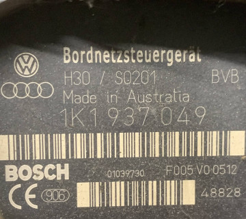 блок управління Volkswagen Touran golf 5 1k1937049