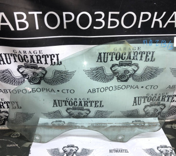 Скло передніх лівих дверей Volkswagen Touareg I (2002-2010) 7L0845201F