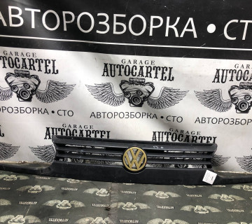 Решітка радіатора Volkswagen Golf 3 Volkswagen Golf 3 1991-2000 21844041