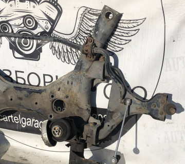 Балка передня Mercedes W639 21905926