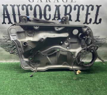 Склопідйомник передній лівий електричний Volkswagen Golf 4 1j4837729ae