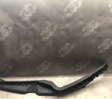 1z0807184c Skoda A5 Напрямна переднього бампера права