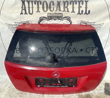 Кришка багажника ляда Mercedes W204 рест 21120190
