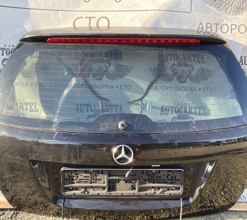 Кришка багажника задня ляда Mercedes W204 21120213