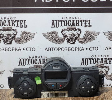 Блок управління пічкою клімат Renault Scenic (II) 2003-2009 820050146