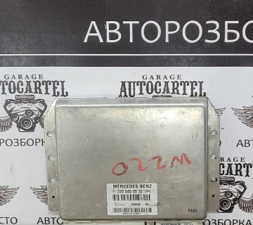 Блок управління пневмопідвіскою Mercedes W220 A2205450532