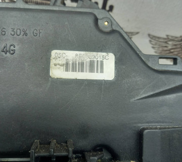 Замок двері задній лівий AUDI A4 B6 8E0839015C